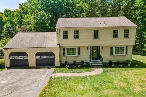 7 W Pine Dr, Walpole, MA 02081 photo 1