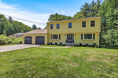 7 W Pine Dr, Walpole, MA 02081 photo 2