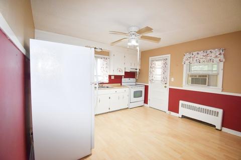 74 Ashbrook St, Springfield, MA 01118 photo 4