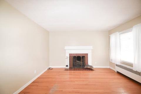 74 Ashbrook St, Springfield, MA 01118 photo 6