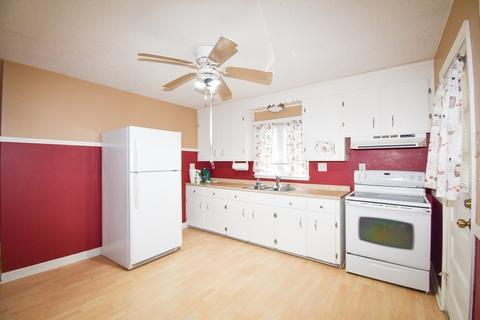74 Ashbrook St, Springfield, MA 01118 photo 2