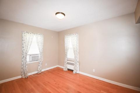 74 Ashbrook St, Springfield, MA 01118 photo 8