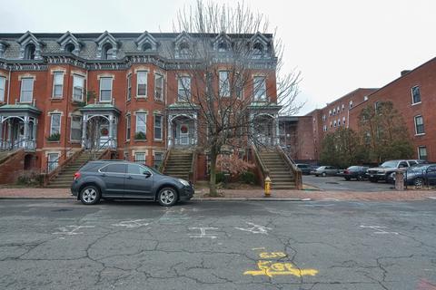 70 Temple St #3, Springfield, MA 01105 photo 1