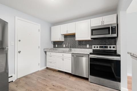 194 Pine St #B6, Danvers, MA 01923 photo 3