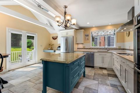 209 E Central St, Natick, MA 01760 photo 6
