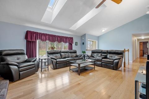 127 Douglas Rd, Webster, MA 01570 photo 10