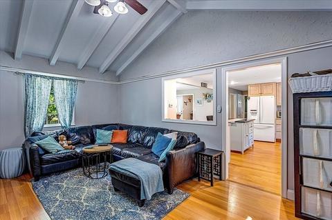 10 Lowry Rd, Framingham, MA 01701 photo 9