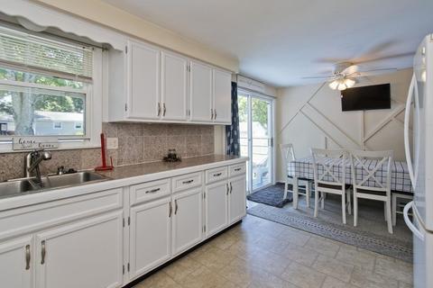 159 Casey Dr, Chicopee, MA 01020 photo 8