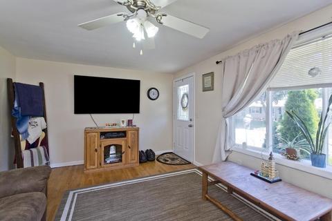 159 Casey Dr, Chicopee, MA 01020 photo 6