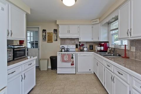 159 Casey Dr, Chicopee, MA 01020 photo 9