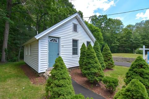 121 Balcom St, Mansfield, MA 02048 photo 2