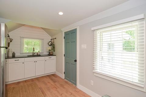 121 Balcom St, Mansfield, MA 02048 photo 7