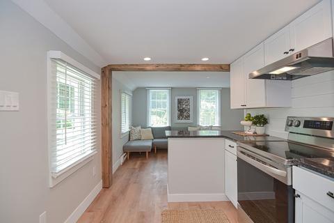 121 Balcom St, Mansfield, MA 02048 photo 4