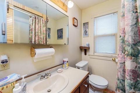 211 Wilbraham Rd, Springfield, MA 01109 photo 11