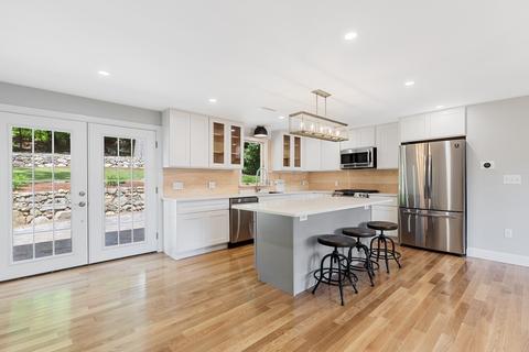 83 Highland St, Canton, MA 02021 photo 12