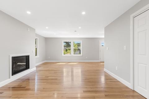 83 Highland St, Canton, MA 02021 photo 7