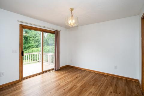 45 Vann St, Springfield, MA 01129 photo 16