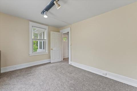 9 Shamrock St, Springfield, MA 01108 photo 26