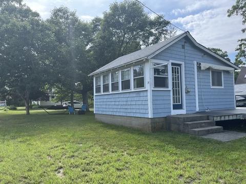 14 Winter St, Wareham, MA 02576 photo 1