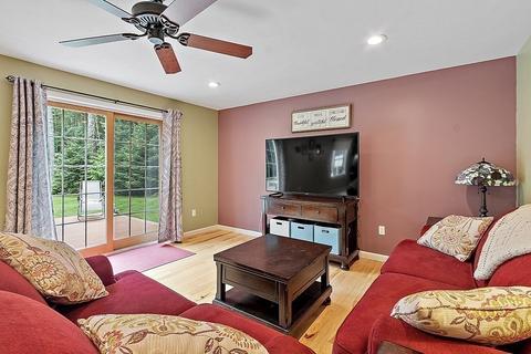70 Dunn Rd, Ashburnham, MA 01430 photo 10