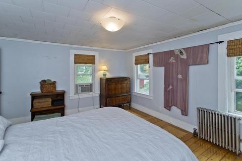 32 Briggs St, Easthampton, MA 01027 photo 23