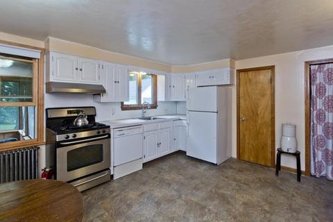 32 Briggs St, Easthampton, MA 01027 photo 15