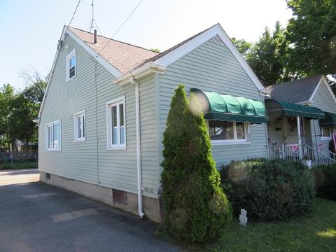 822 New Boston Rd, Fall River, MA 02720 photo 2