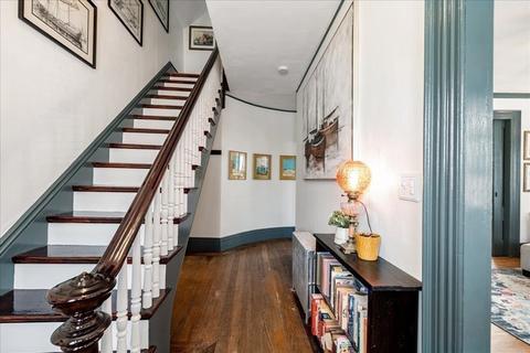 28 Dover St, Lowell, MA 01851 photo 5