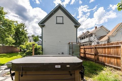 28 Dover St, Lowell, MA 01851 photo 39