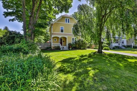 17 Maple Ave, Andover, MA 01810 photo 1