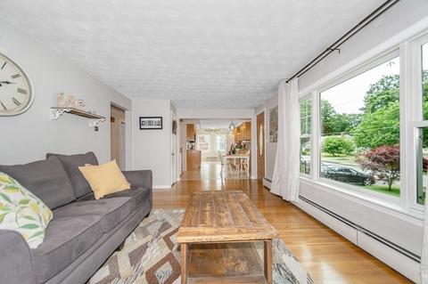 10 Cedarcrest Rd, Wilmington, MA 01887 photo 5