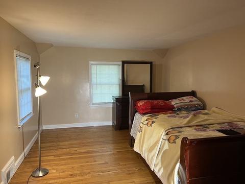162 Chalmers St, Springfield, MA 01118 photo 8