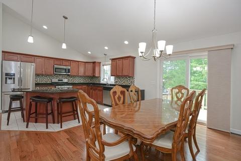 321 Corbett St, Fall River, MA 02720 photo 9