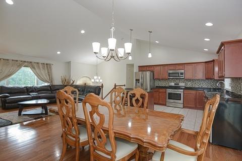 321 Corbett St, Fall River, MA 02720 photo 10
