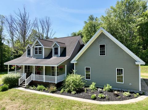 20 Royalston Rd, Orange, MA 01364 photo 1