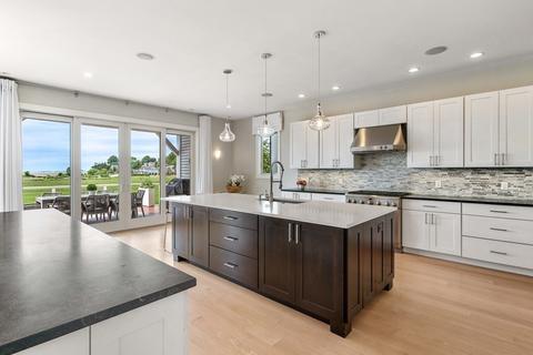 75 Beach St, Marblehead, MA 01945 photo 11