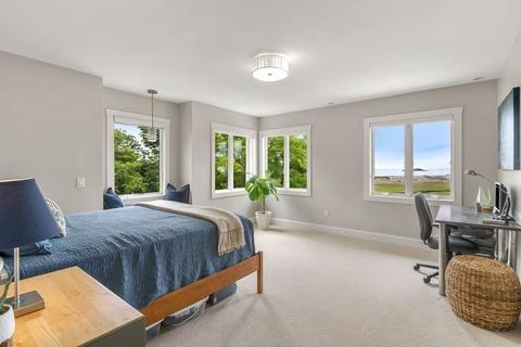75 Beach St, Marblehead, MA 01945 photo 23