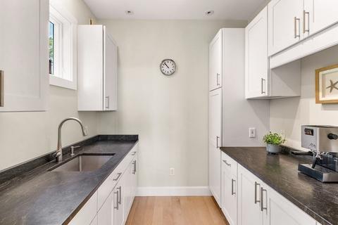 75 Beach St, Marblehead, MA 01945 photo 13