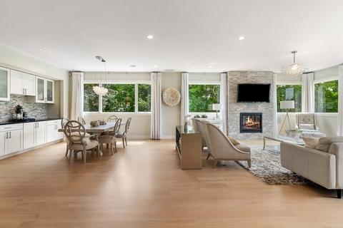75 Beach St, Marblehead, MA 01945 photo 10
