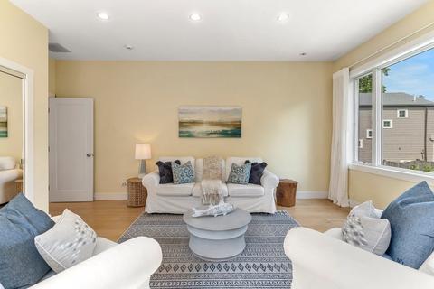 75 Beach St, Marblehead, MA 01945 photo 15