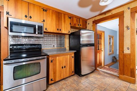 19 Plain St E, Berkley, MA 02779 photo 6