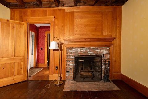 19 Plain St E, Berkley, MA 02779 photo 12