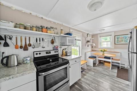 165 Plain St, Marshfield, MA 02050 photo 4