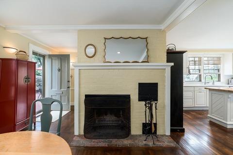 17 Leonard St, Gloucester, MA 01930 photo 5