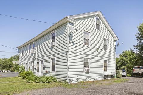 54 West St, Ware, MA 01082 photo 1