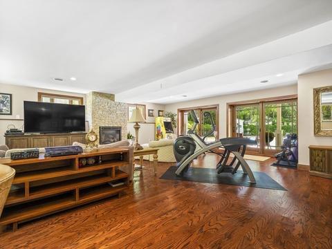91 Lagrange St, Chestnut Hill, MA 02467 photo 10