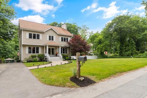 16 Old Forest St, Middleton, MA 01949 photo 1