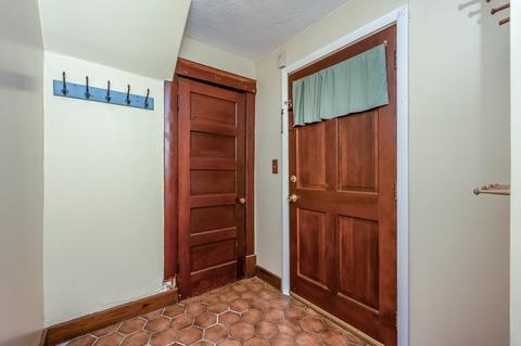 19 Wayne St, Worcester, MA 01603 photo 11