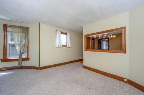 19 Wayne St, Worcester, MA 01603 photo 13