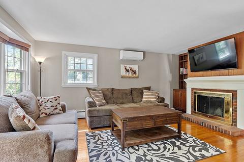 18 Ashburnham Rd, Worcester, MA 01605 photo 9